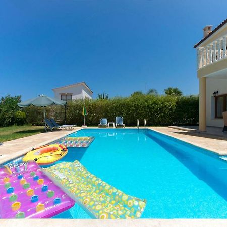 Villa Tsikkos Tria Polis Bagian luar foto